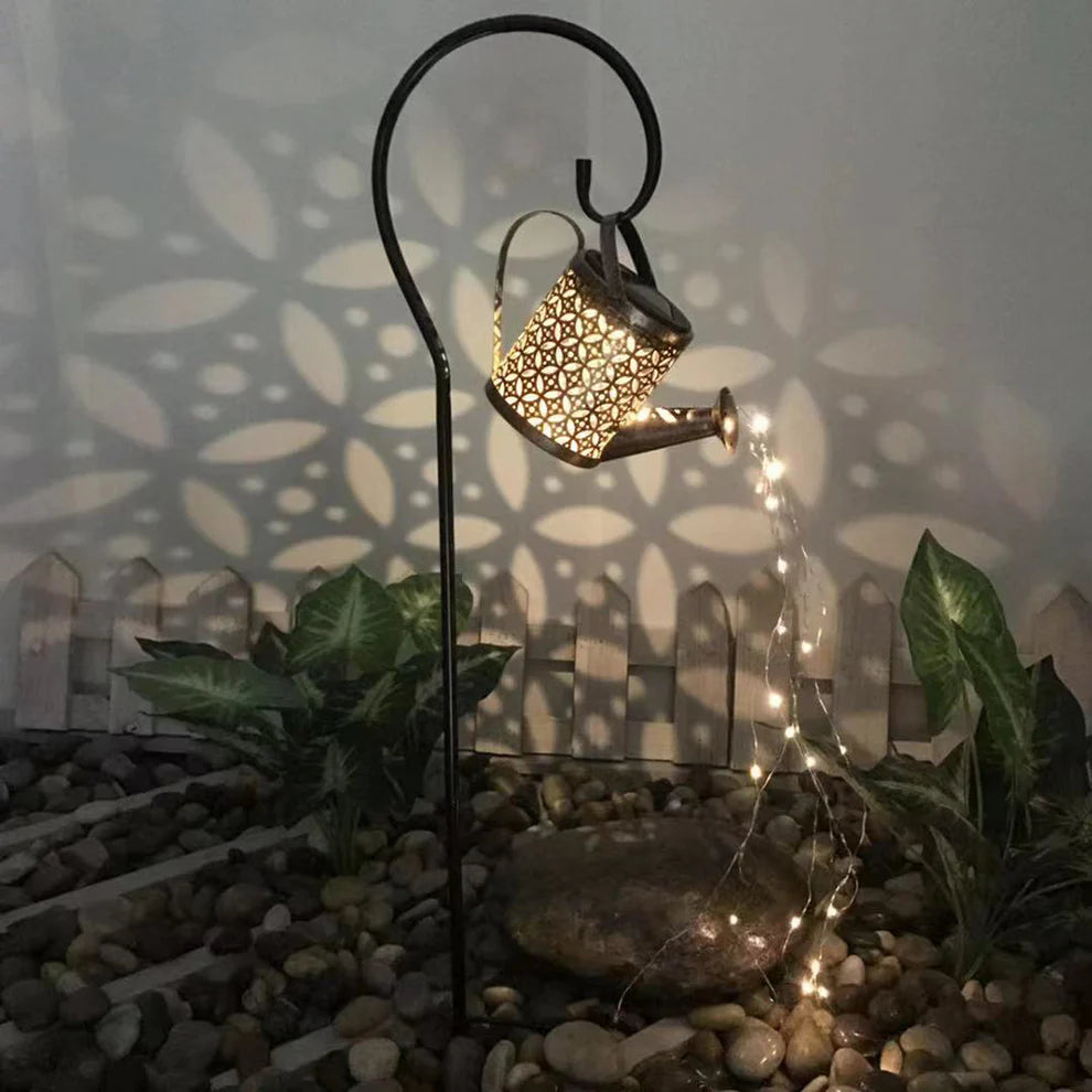 SOLAR WATERING CAN LIGHT